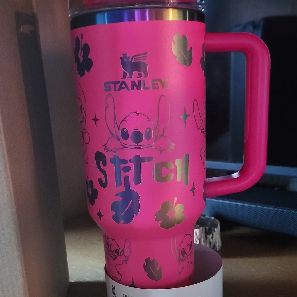 Stanley Pink Stitch Quencher H2.0 40oz Tumbler - Picture 2 of 6